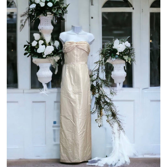 J Crew Strapless Silk Taffeta Pleated Wedding Dress Size 6 New Ivory - Premium  from J. Crew - Just $299.0! Shop now at Finds For You