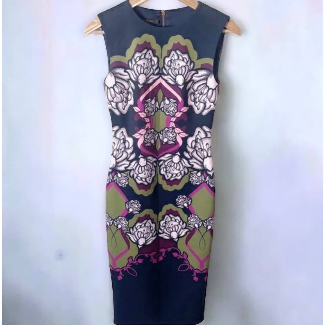 Ted Baker Navy Floral Surreal Tapestry Pencil Dress 8 US 3 Ted TV - Premium from Ted Baker - Just $149.0! Shop now at Finds For You