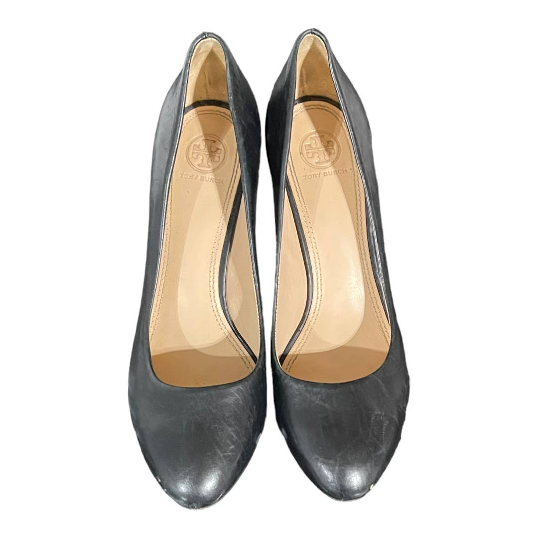 Tory Burch Round Toe Leather Pumps Heels Shoes Size 9 Gold Logo - Premium from Tory Burch - Just $119.00! Shop now at Finds For You