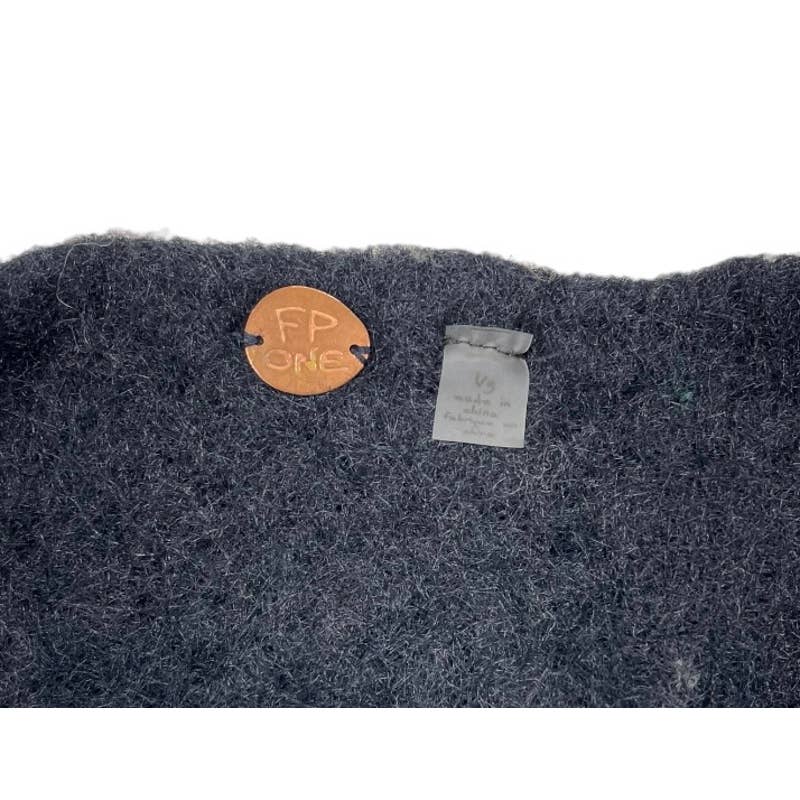 Free People Fuzzy Cropped Bat Wing Sweater Knit Size Large New Black - Premium from Free People - Just $75.0! Shop now at Finds For You