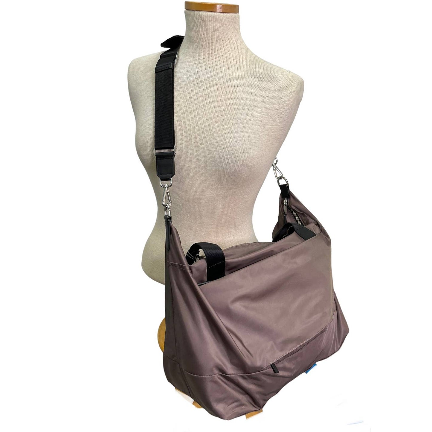 Tumi Dumont Mauve Duffle Bag Travel Carry On - Premium from Tumi - Just $259.0! Shop now at Finds For You