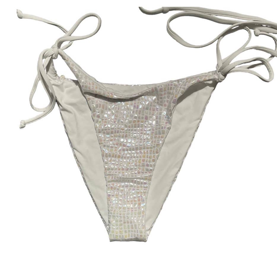 L*SPACE Revolve 3 Pc Set Brittany Lennox Opalescent Gator String Bikini Size M - Premium from Finds For You - Just $129.00! Shop now at Finds For You