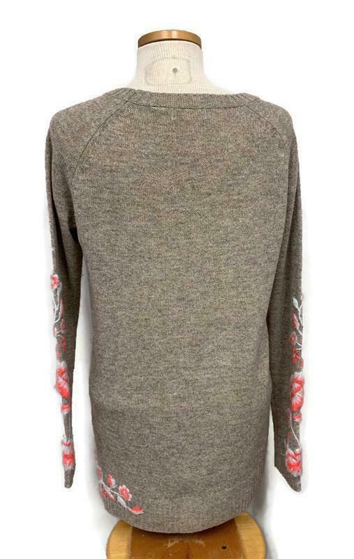Anthropologie Sleeping on Snow Embroidered Ranunculus Tunic Sweater Size Medium - Premium Clothing, Shoes & Accessories:Women:Women's Clothing:Sweaters from Anthropologie - Just $51.50! Shop now at Finds For You