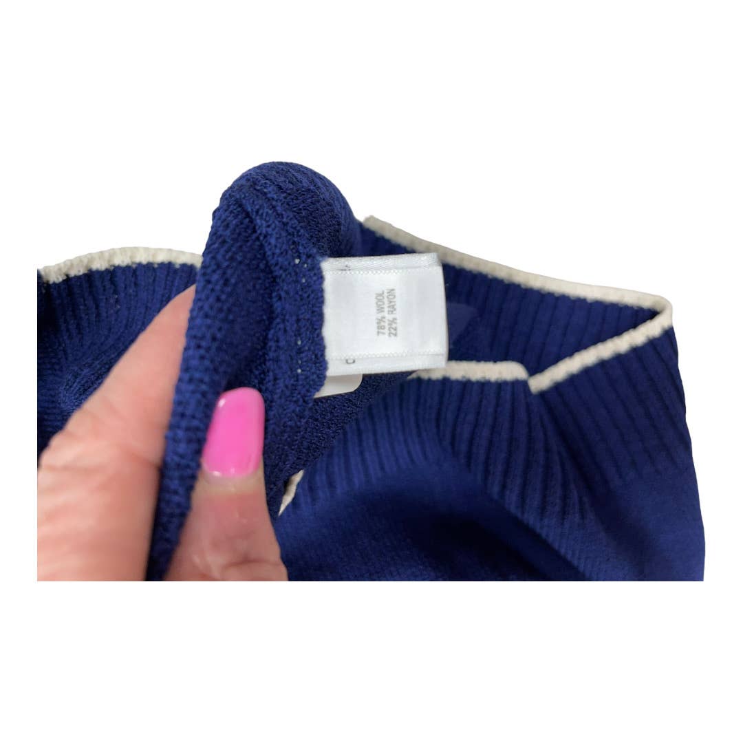 St. John Santana Knit Popcorn Sleeve Zip Jacket Size 8 Navy - Premium from St. John - Just $99.0! Shop now at Finds For You