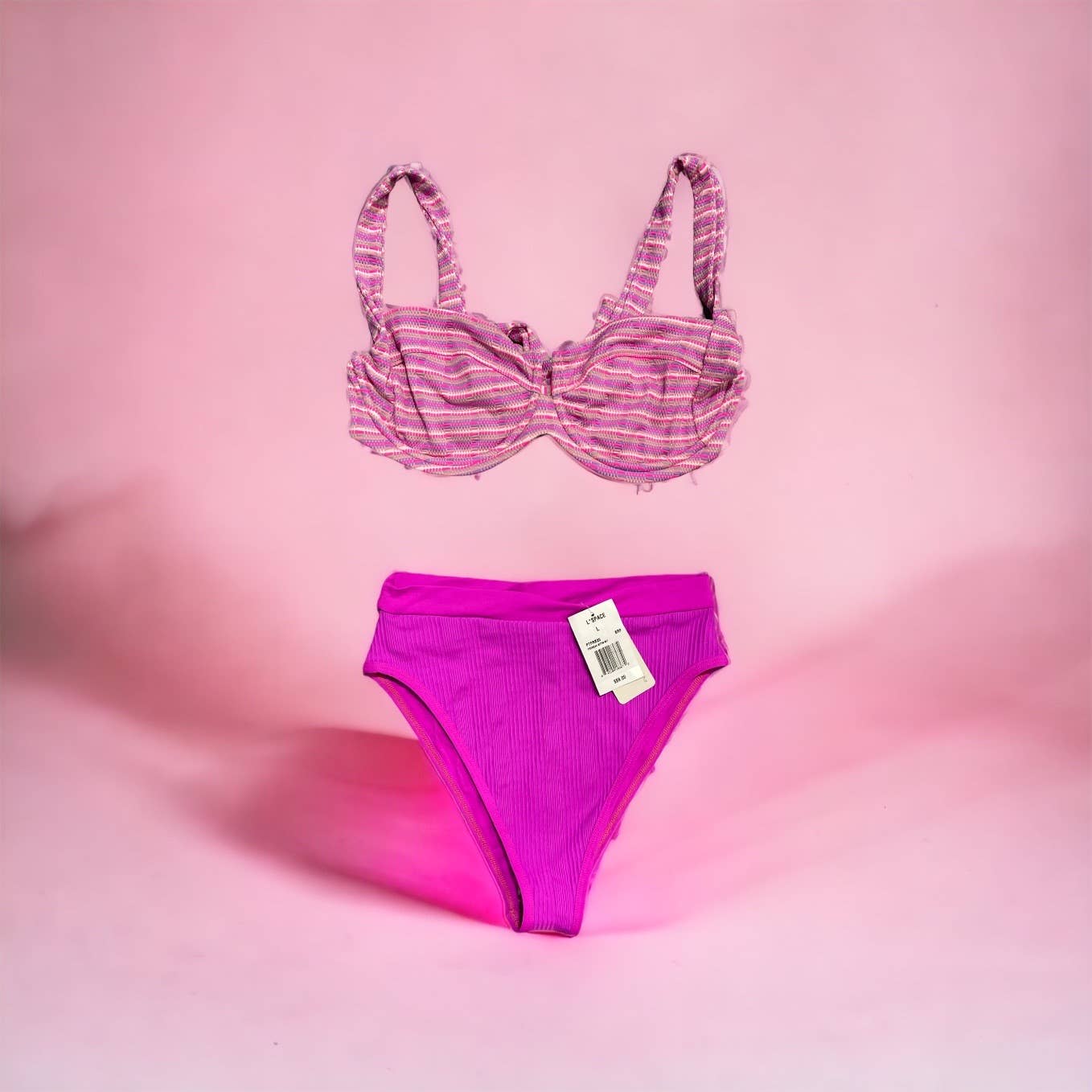 L*Space Barbiecore Camellia Underwire Electric Pique Bikini Top Frenchi Bottom L - Premium from L*SPACE - Just $109.0! Shop now at Finds For You