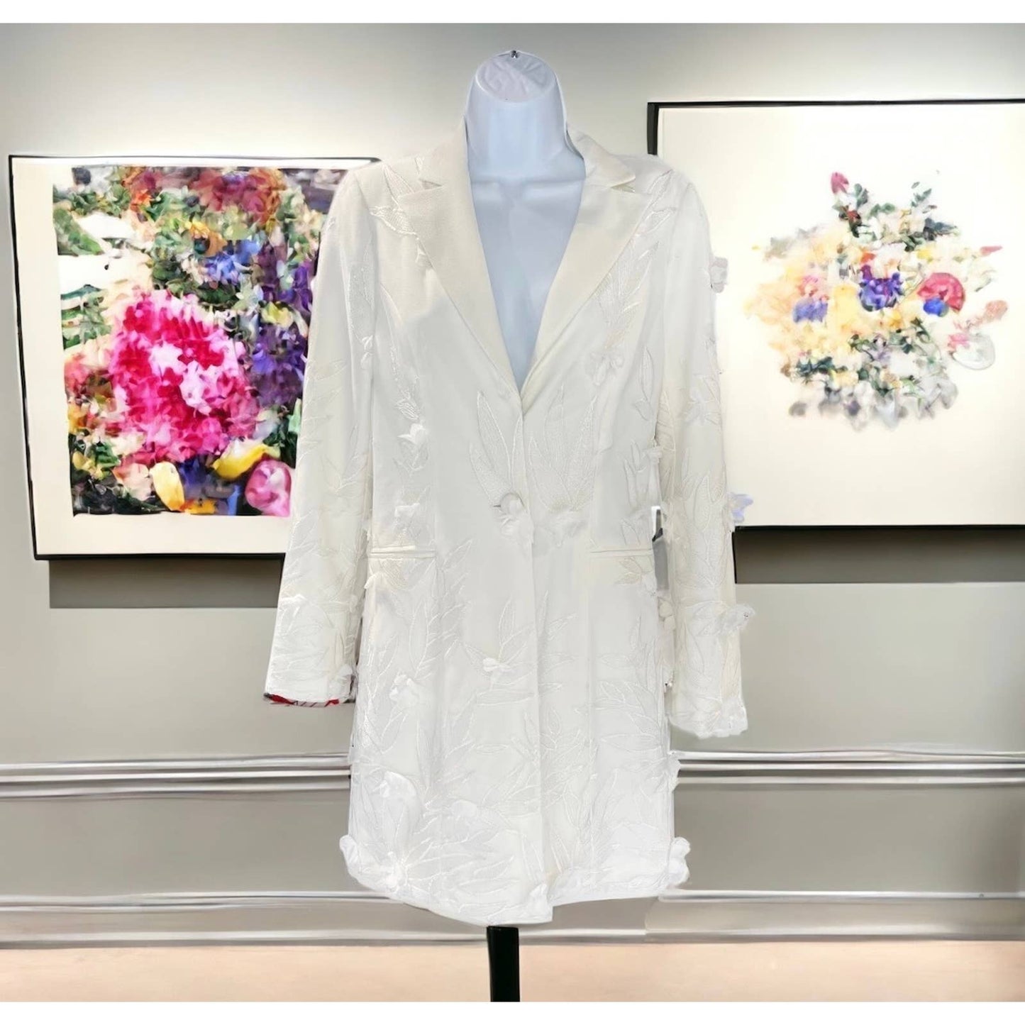 Dress The Population Blazer Appliqué Mini Dress Size Extra Small Off White - Premium from Dress The Population - Just $159.0! Shop now at Finds For You